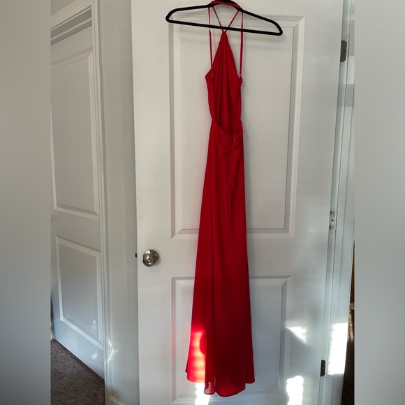 Lulu’s Backless Red Maxi Dress - Picture 7 of 9